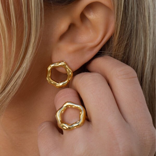 Waterproof, Sweatproof & Tarnish-free 18k gold plated women earring