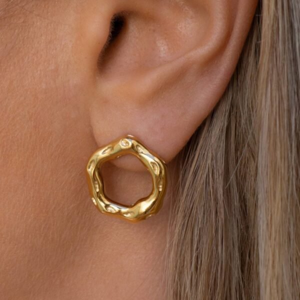 Waterproof, Sweatproof & Tarnish-free 18k gold plated women earring