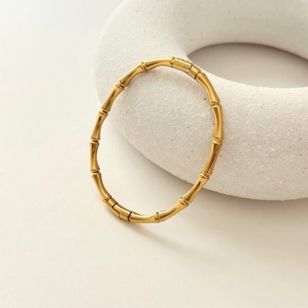 Waterproof, Sweatproof & Tarnish-free 18k gold plated women bracelet