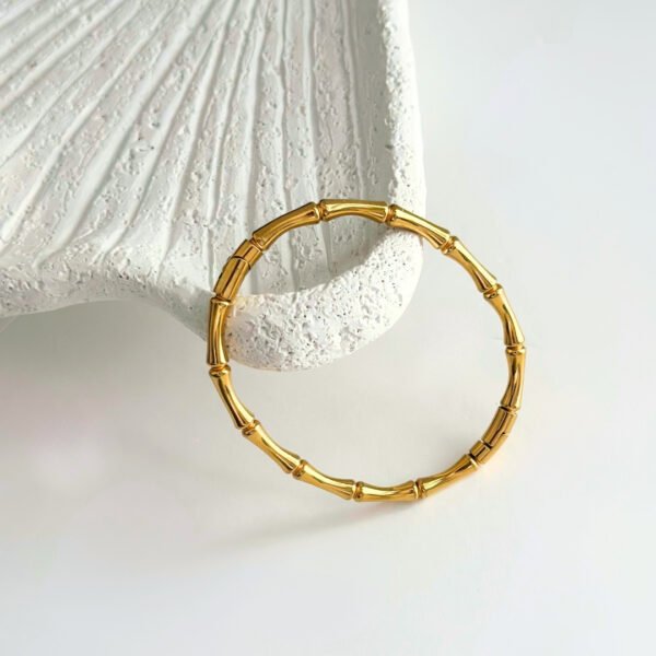 Waterproof, Sweatproof & Tarnish-free 18k gold plated women bracelet