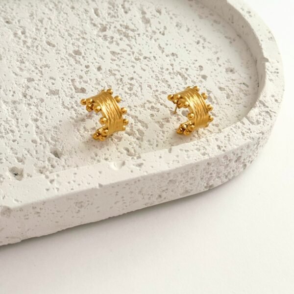 Waterproof, Sweatproof & Tarnish-free 18k gold plated women earring