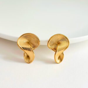 Waterproof, Sweatproof & Tarnish-free 18k gold plated women earring
