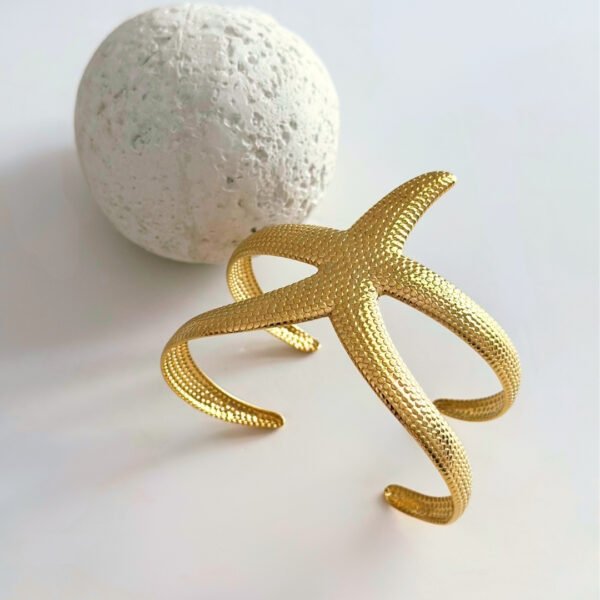 Waterproof, Sweatproof & Tarnish-free gold plated women bracelet