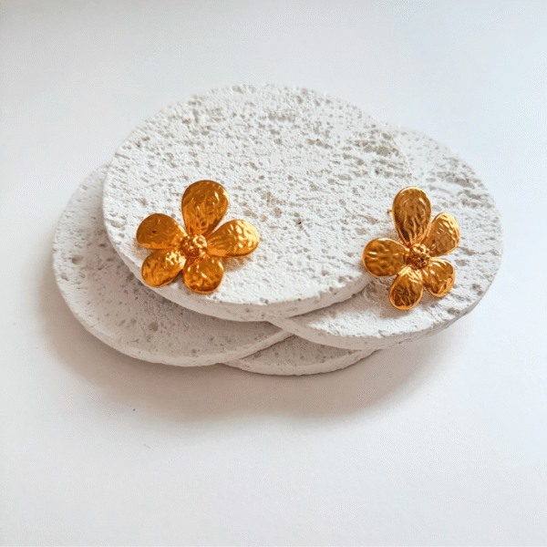 Blume Earring - Image 3